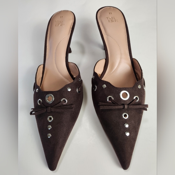 Dark Chocolate Brown Faux Suede Old Money Classic Grommet Pointy Toe Mules Sz 11 - Picture 5 of 15